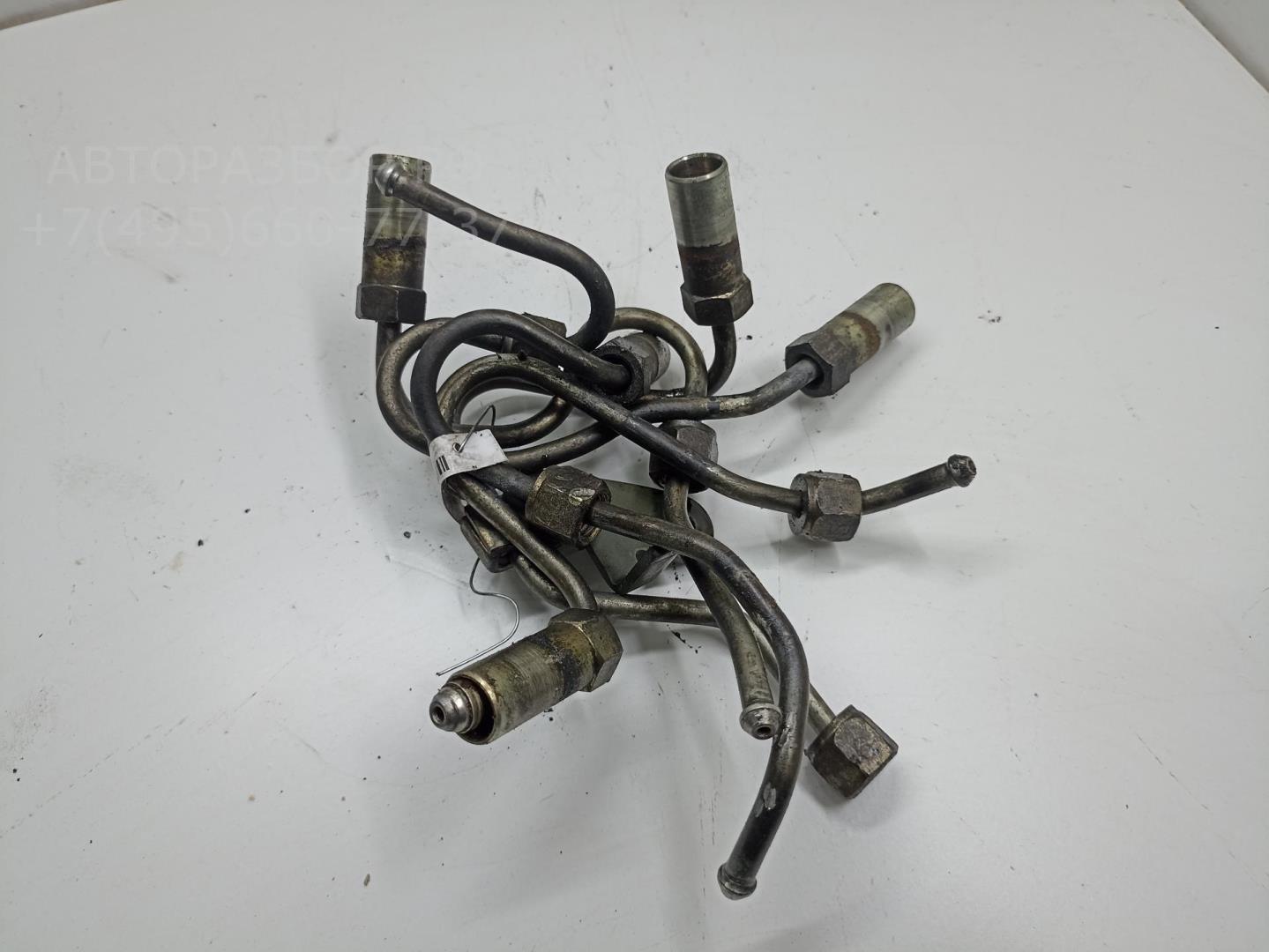 Трубка топливная