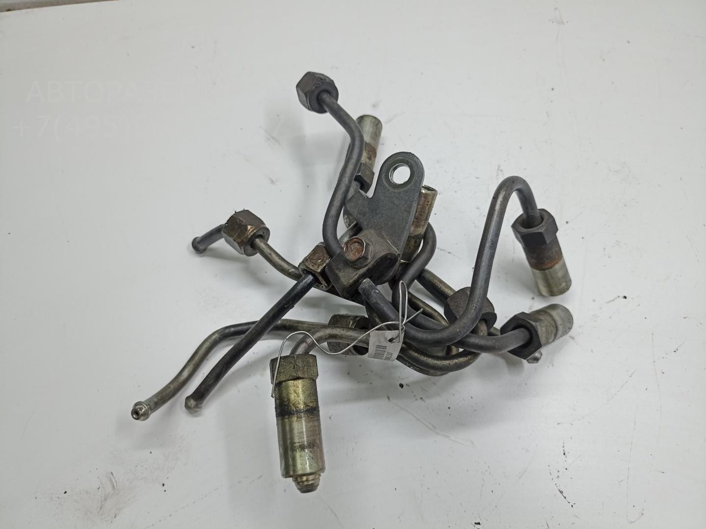 Трубка топливная