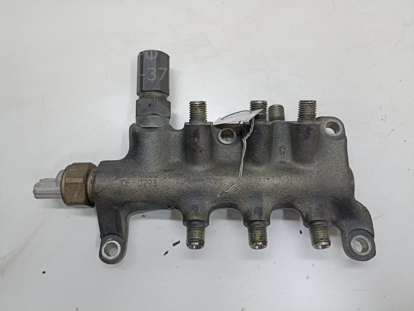 Рейка топливная (рампа)