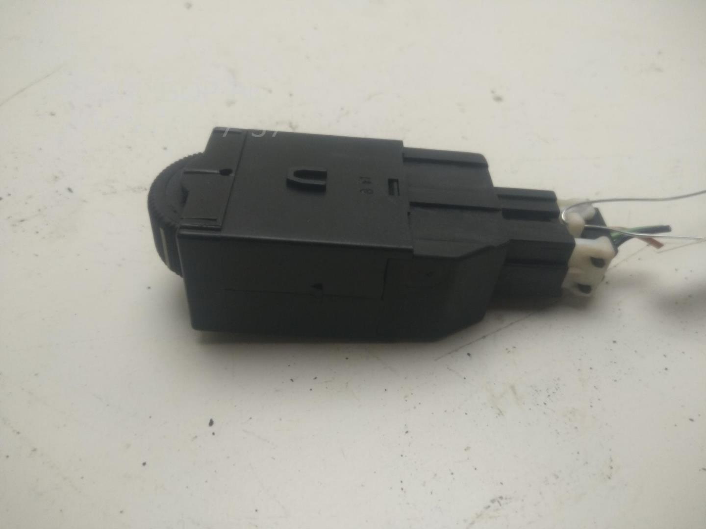 Кнопка многофункциональная