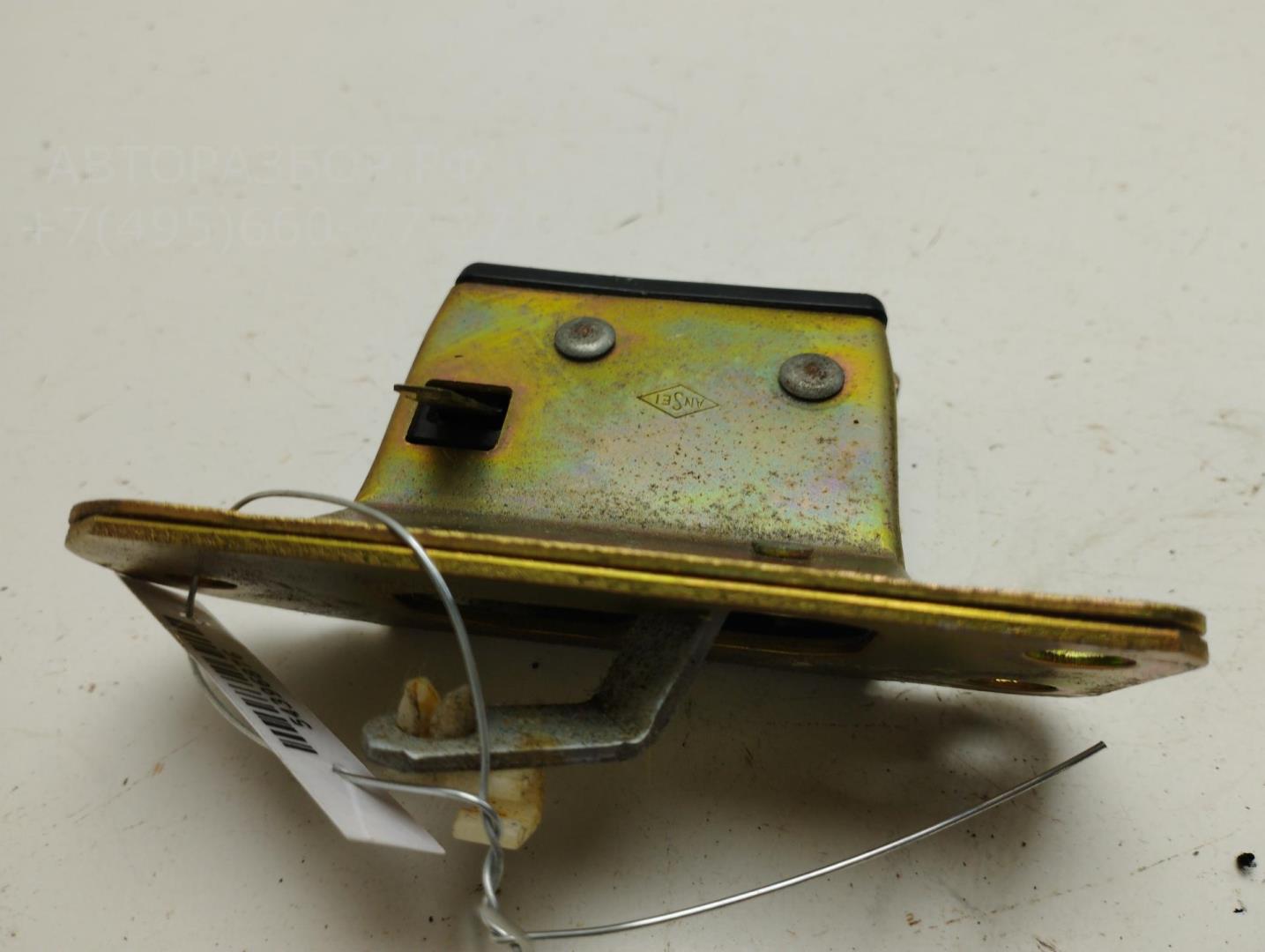 Замок багажника