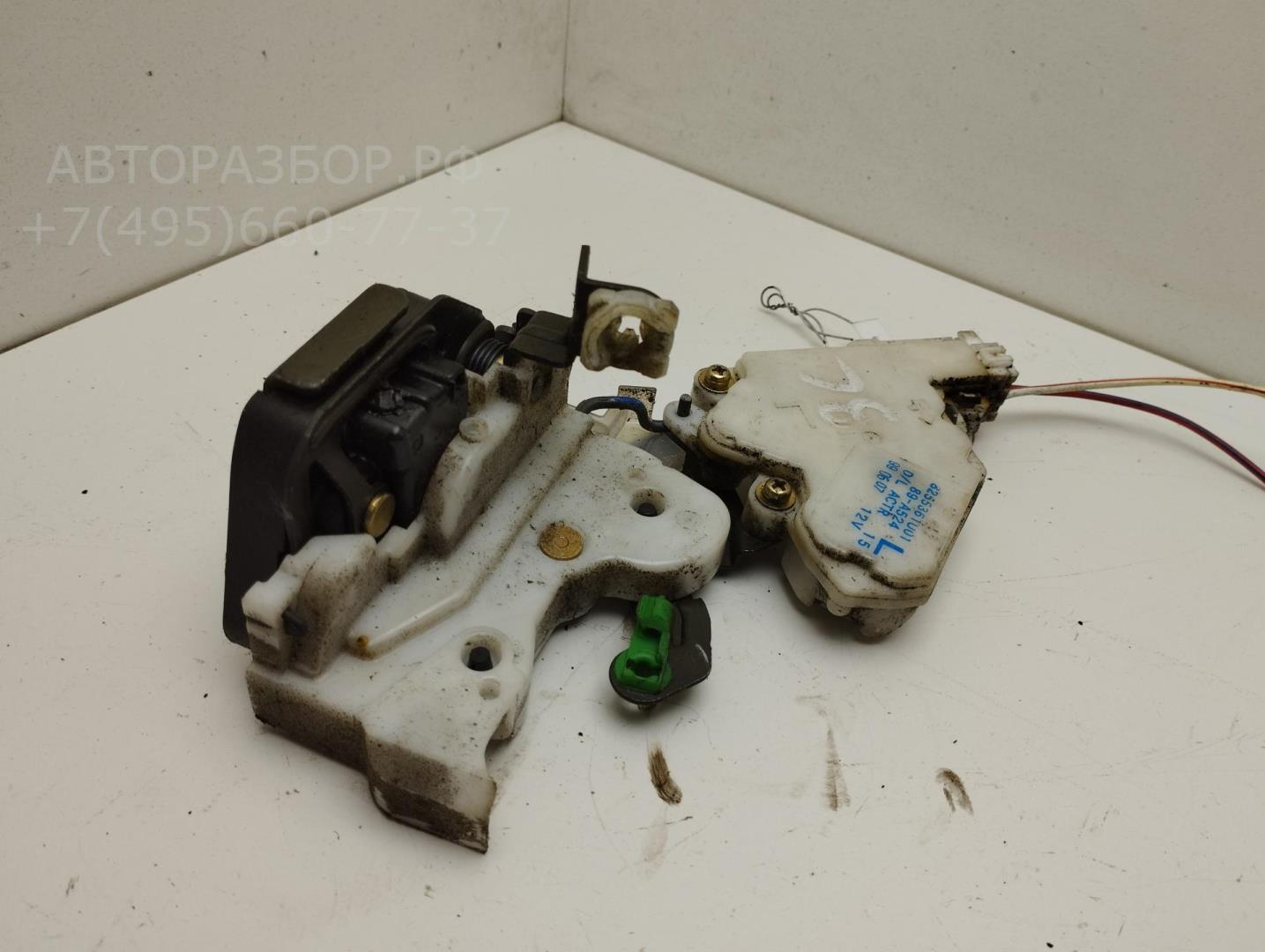 Замок двери задней левой