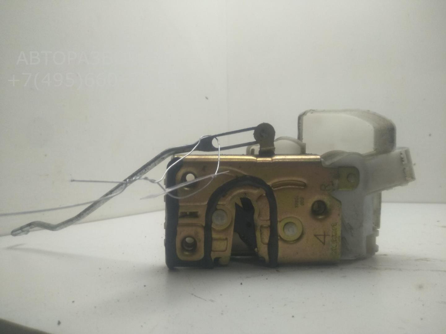 Замок двери передней правой