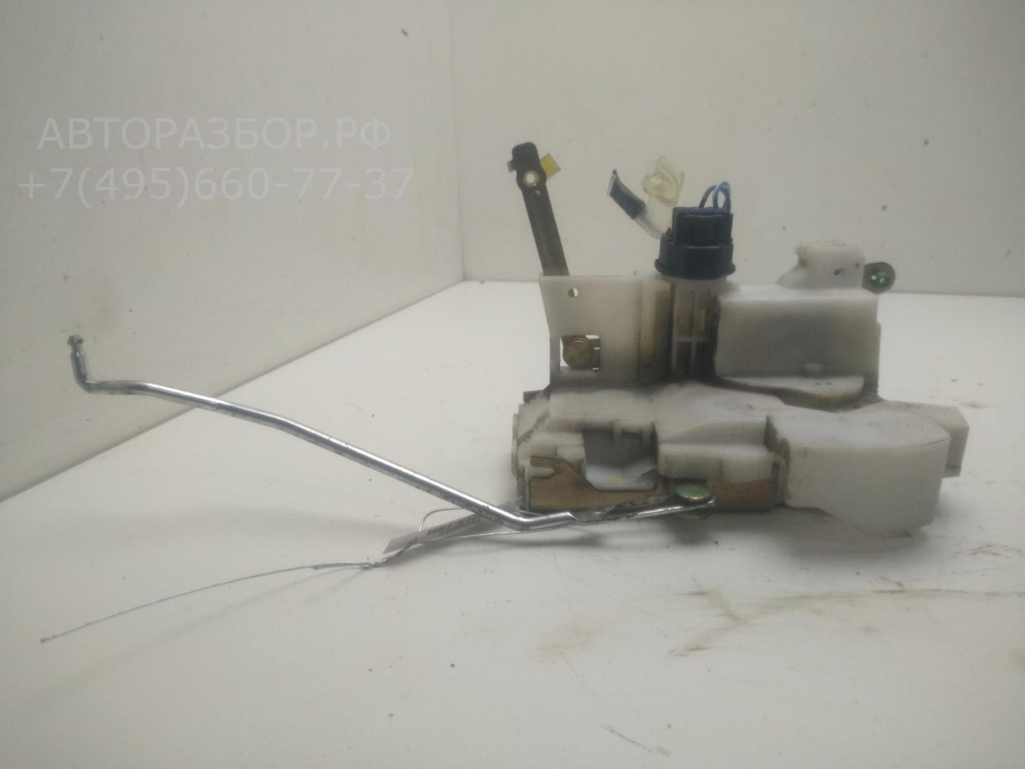 Замок двери передней правой