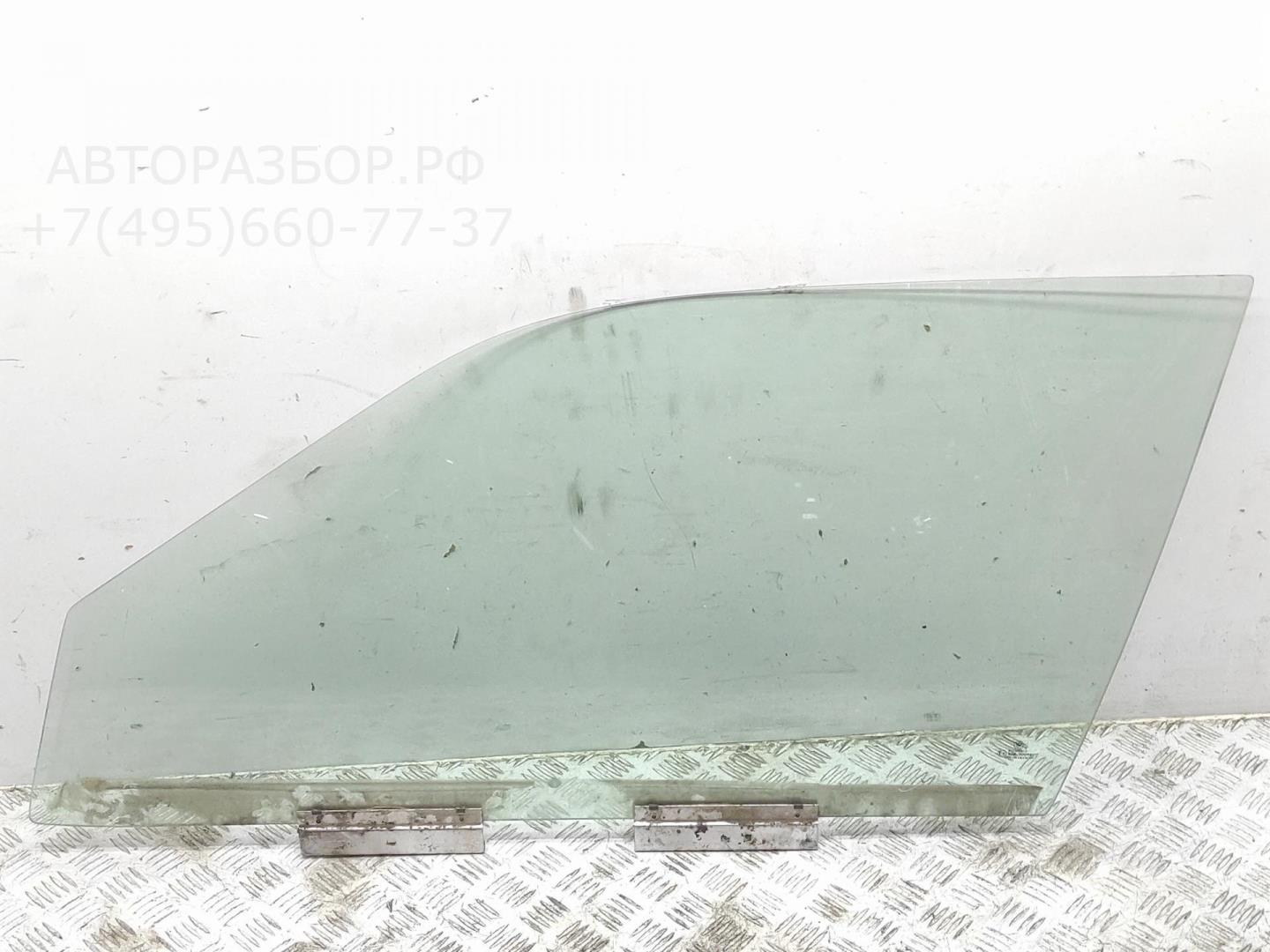Стекло двери передней левой