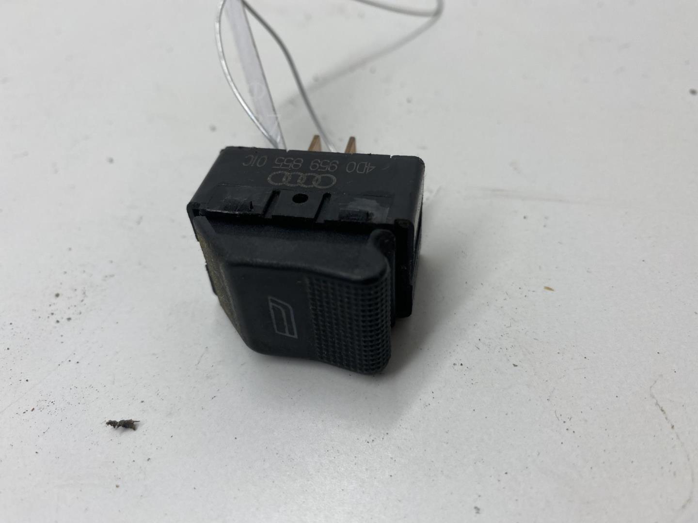 Кнопка стеклоподъемника