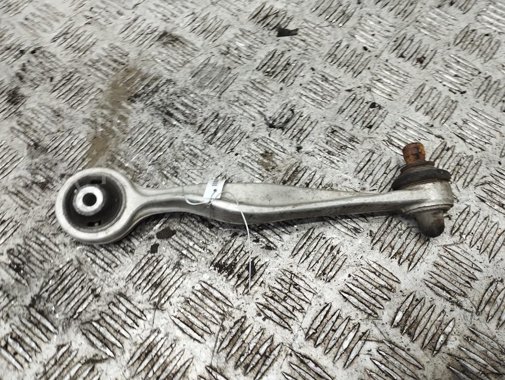 Рычаг передний левый