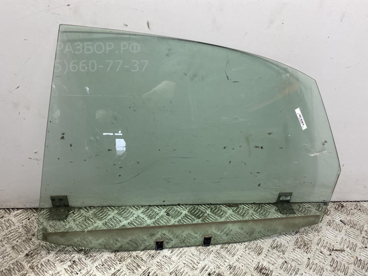 Стекло двери задней левой