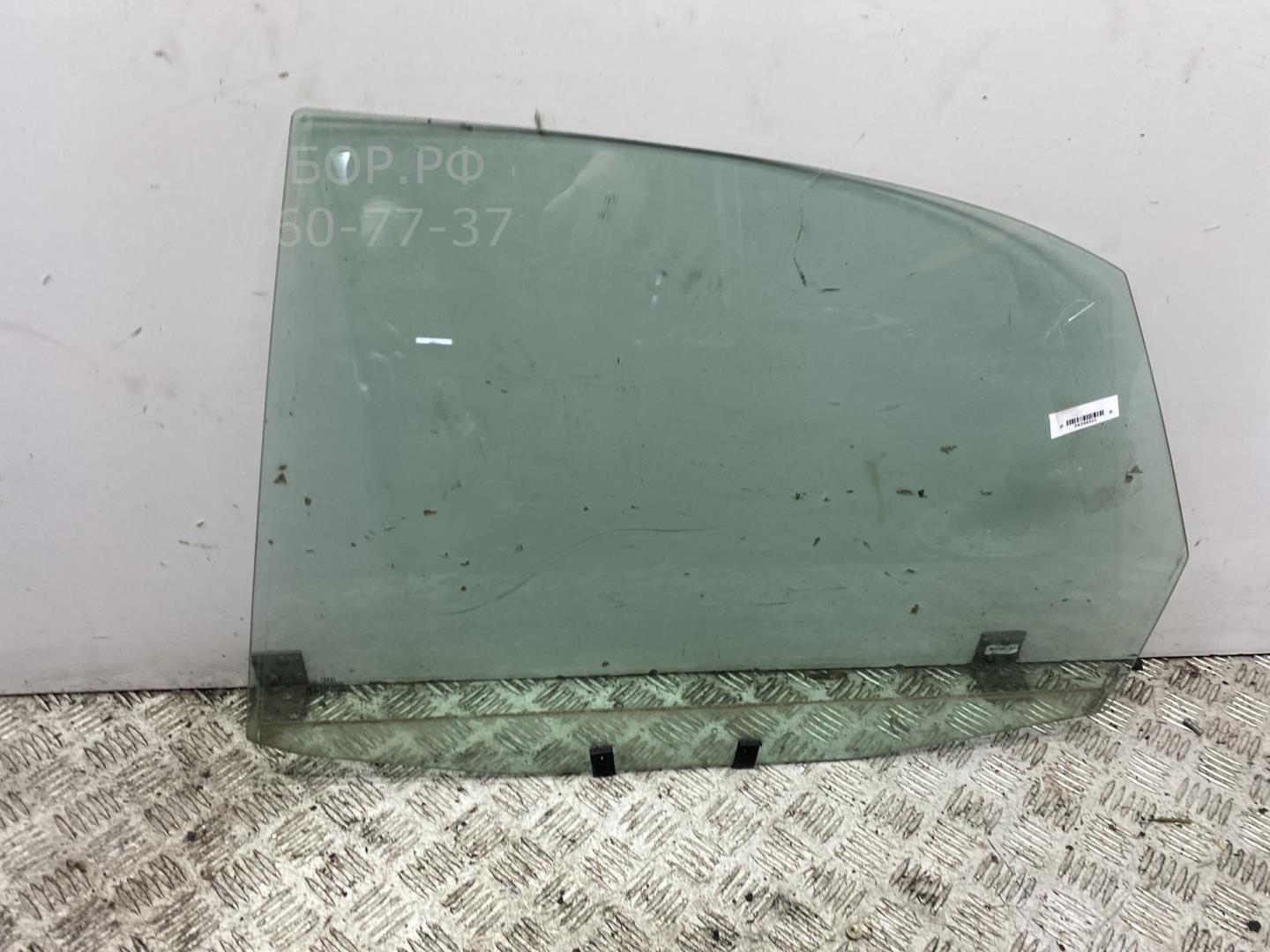 Стекло двери задней левой