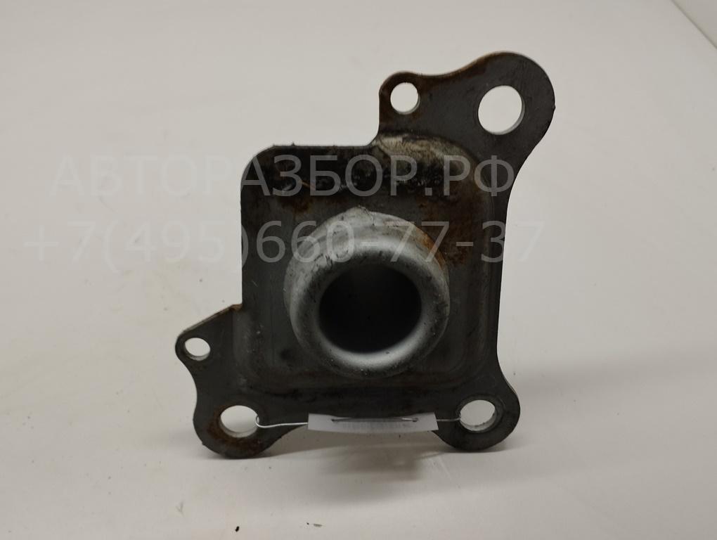 Кронштейн переднего бампера