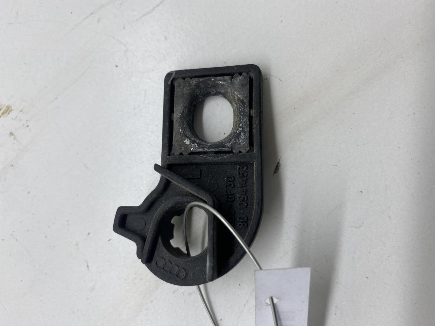 Кронштейн (сопут. товар)