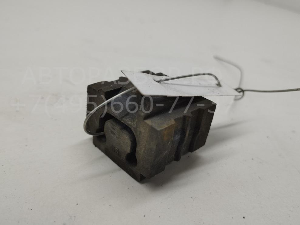 Кронштейн радиатора