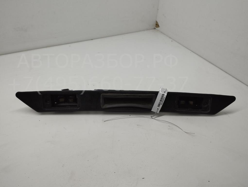 Накладка крышки багажника