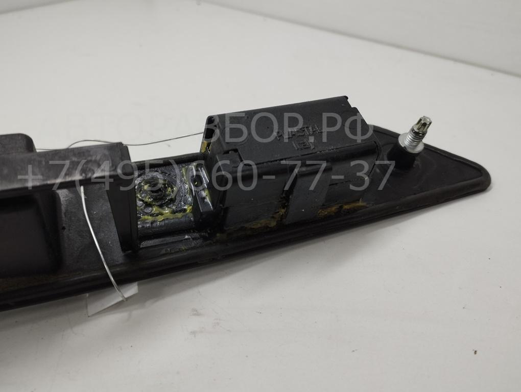 Накладка крышки багажника