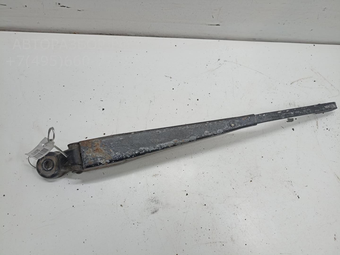 Поводок стеклоочистителя заднего