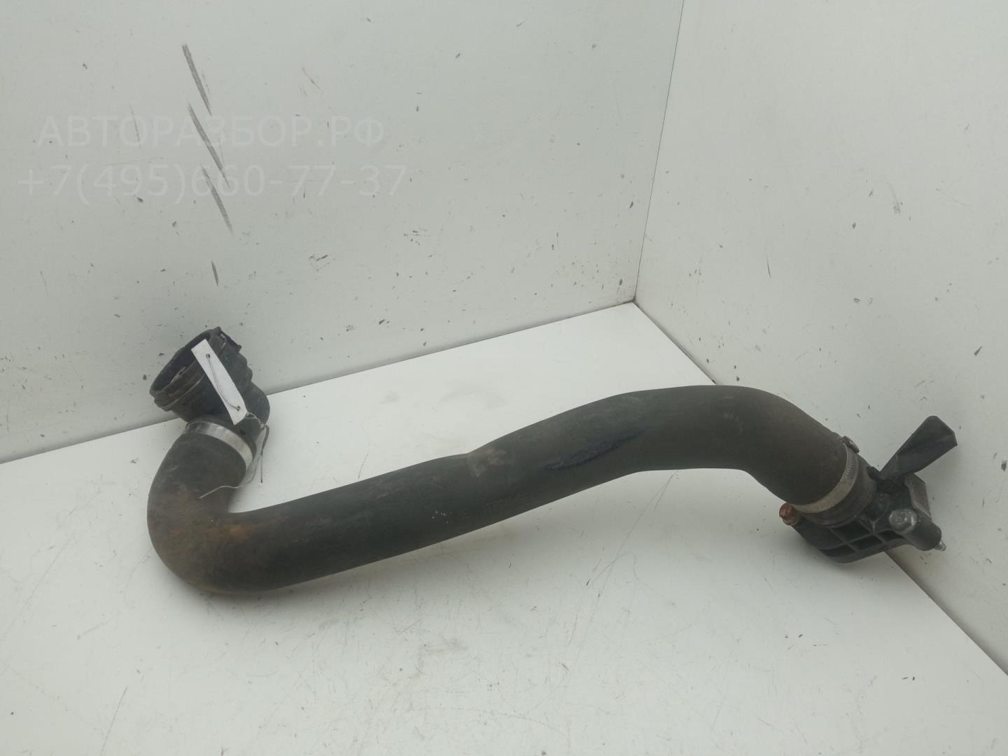 Патрубок радиатора