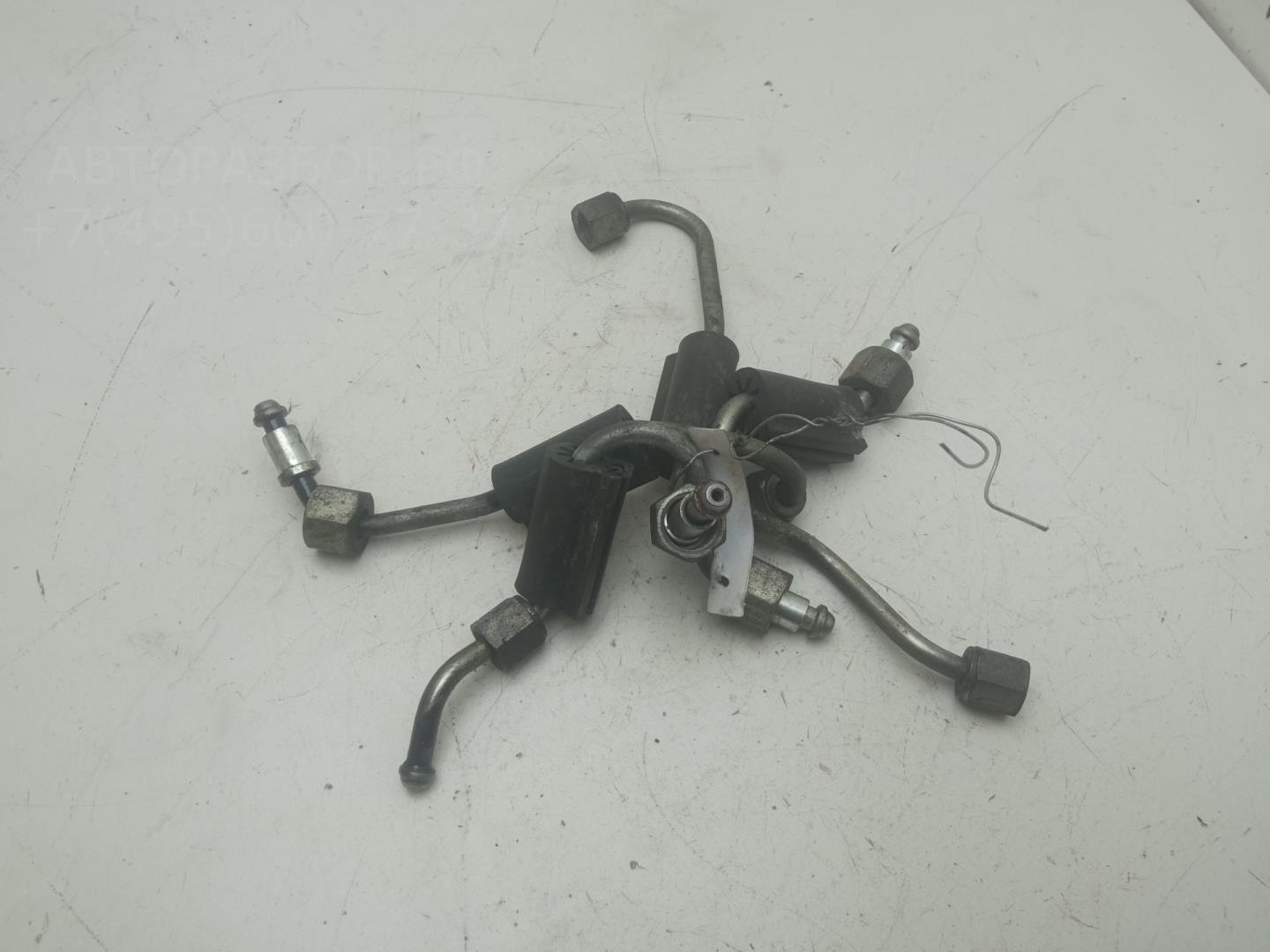 Трубка топливная