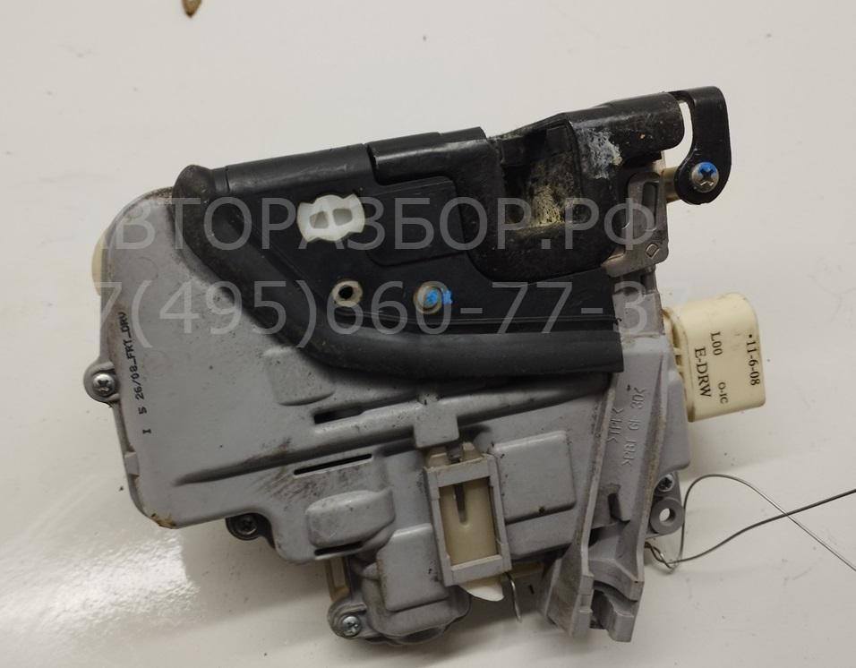 Замок двери передней правой