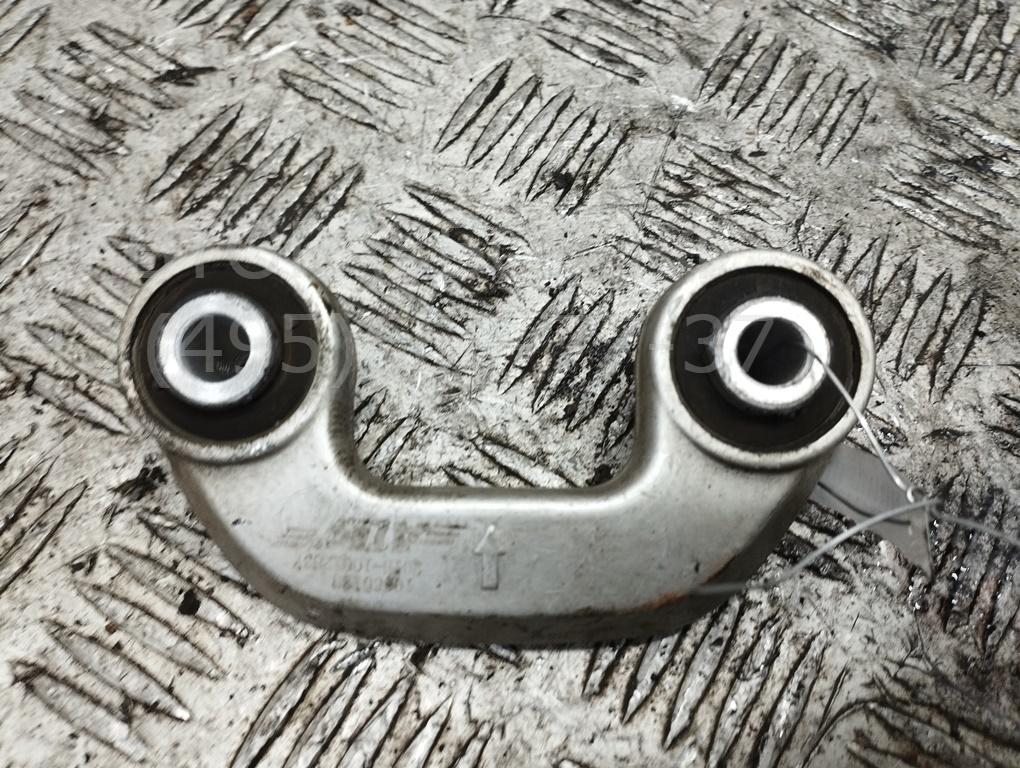 Стойка переднего стабилизатора