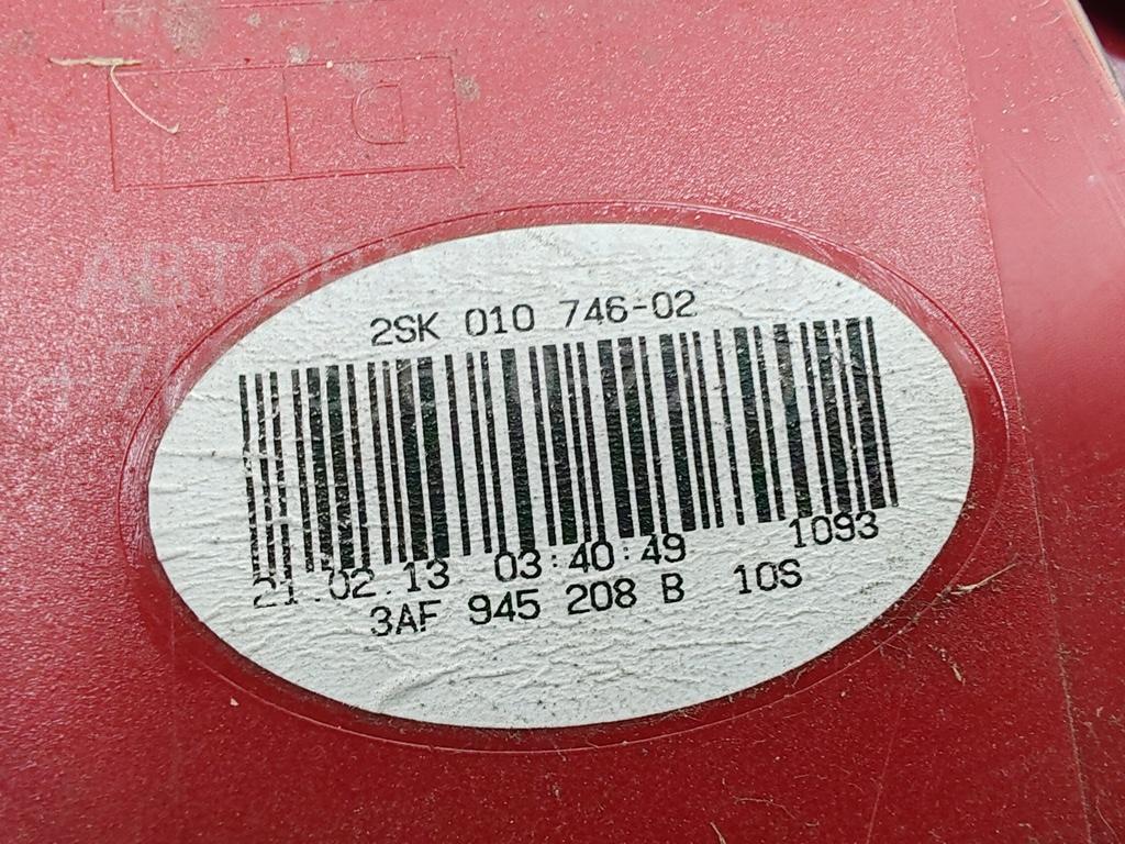 Фонарь задний правый