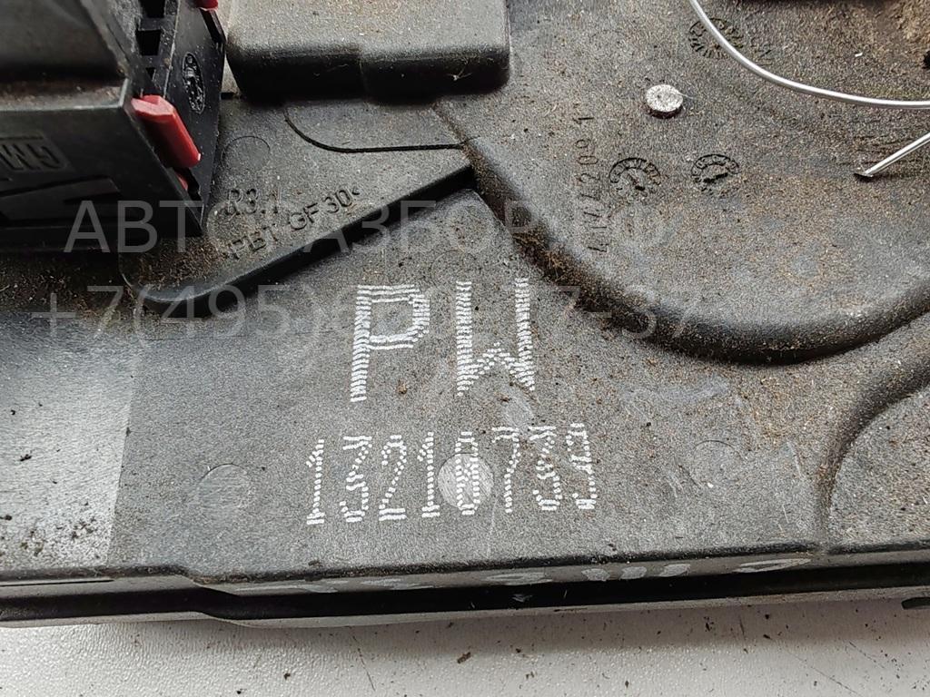 Замок двери задней правой