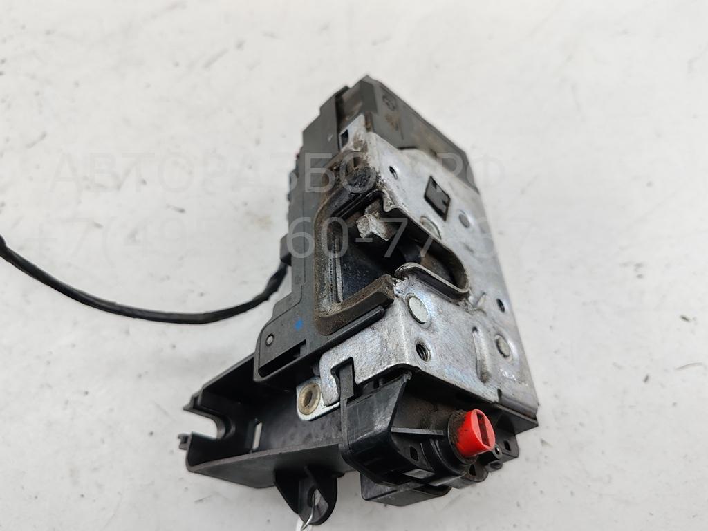 Замок двери задней правой