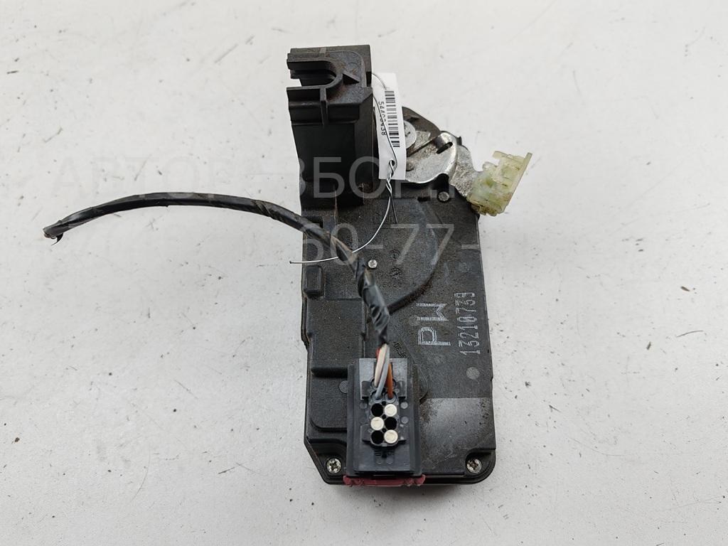 Замок двери задней правой