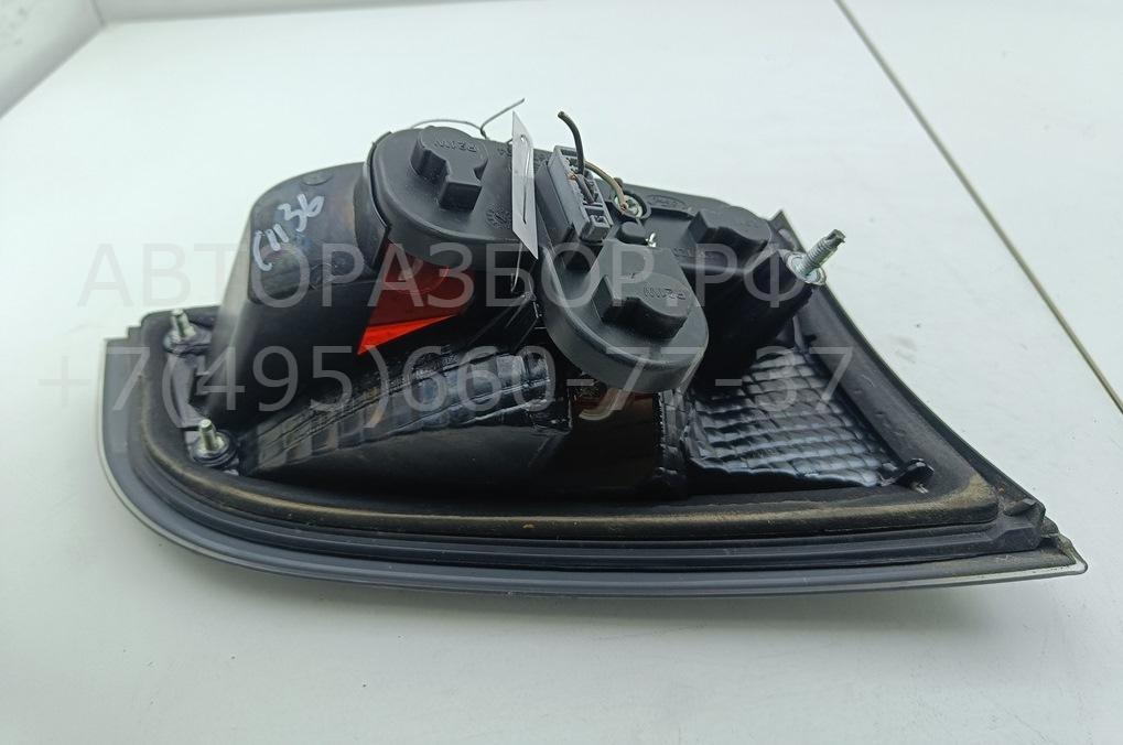 Фонарь задний внутренний правый