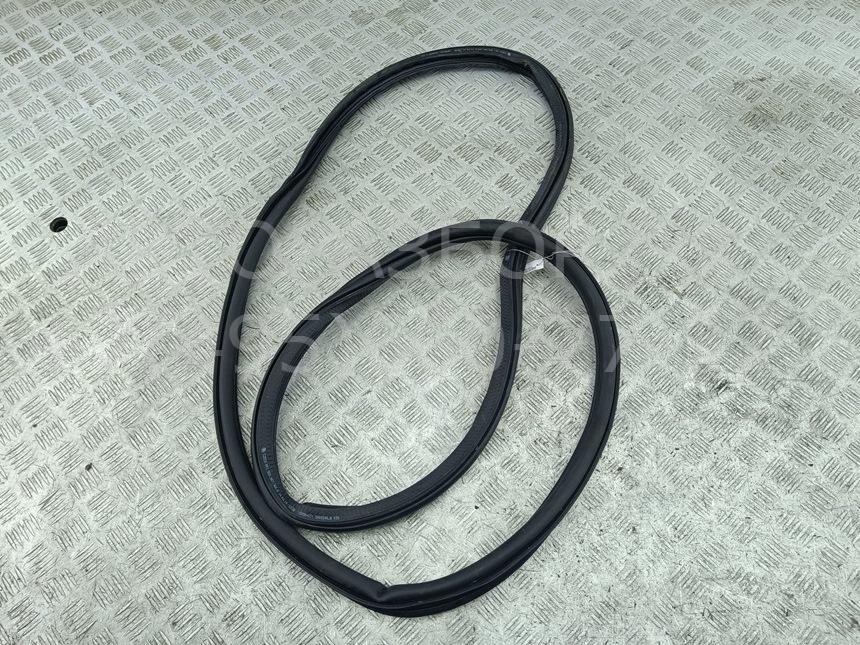 Уплотнитель двери