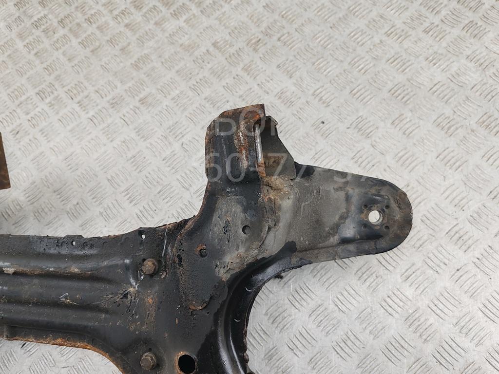 Балка подмоторная