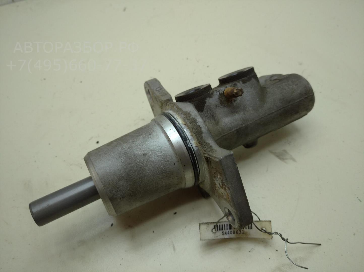 Цилиндр тормозной главный