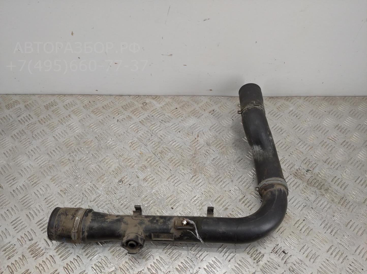 Патрубок интеркулера