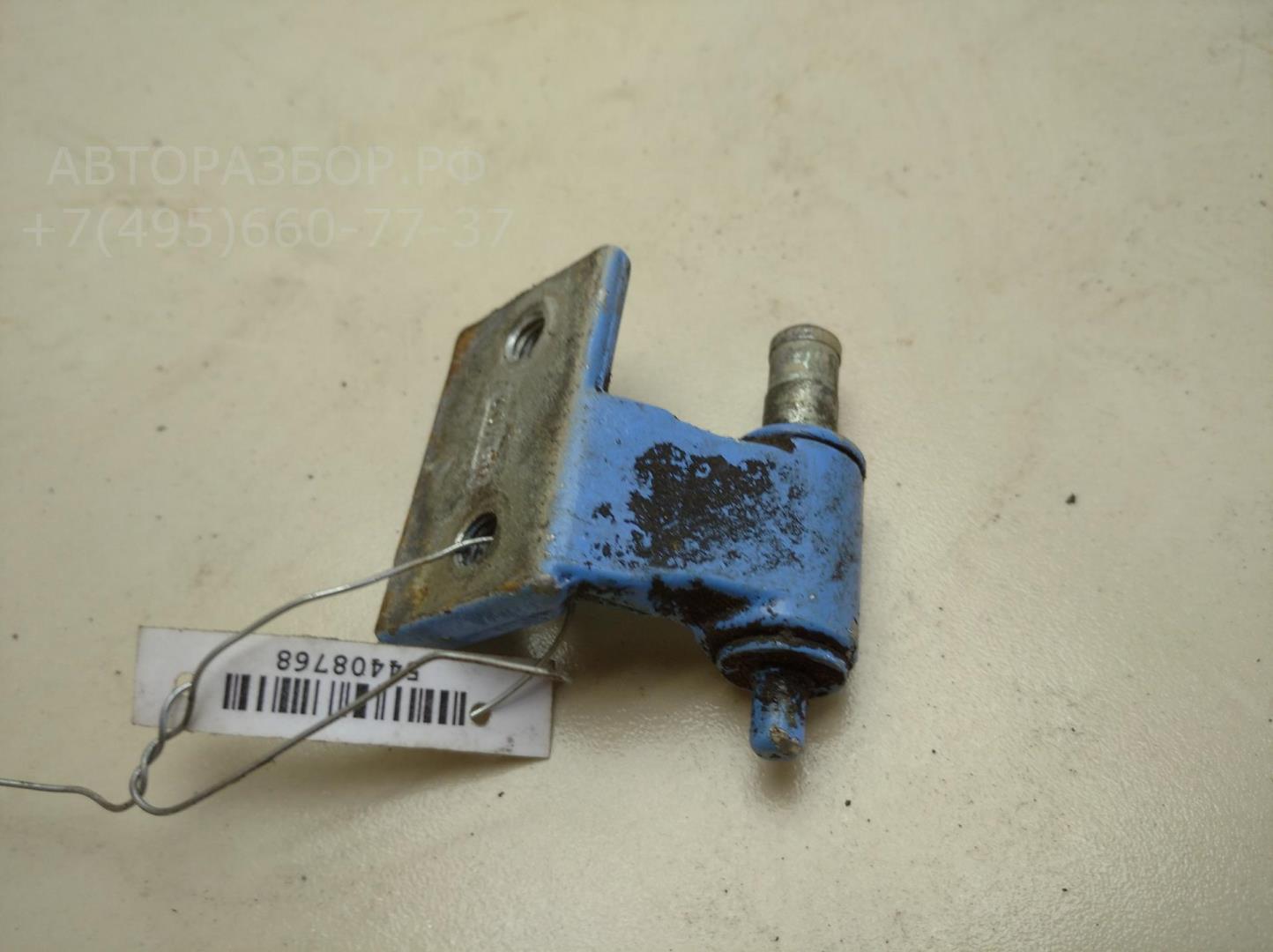 Петля двери