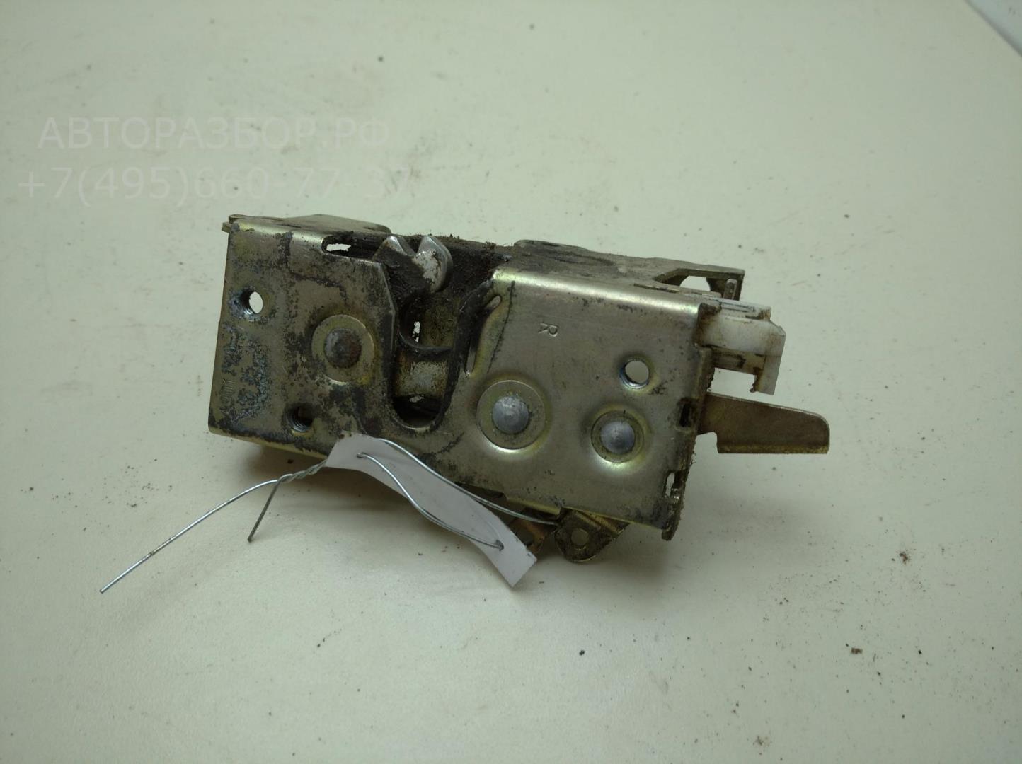 Замок двери передней правой