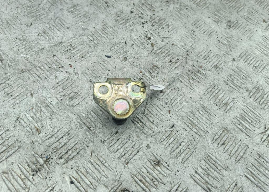 Ответная часть замка двери