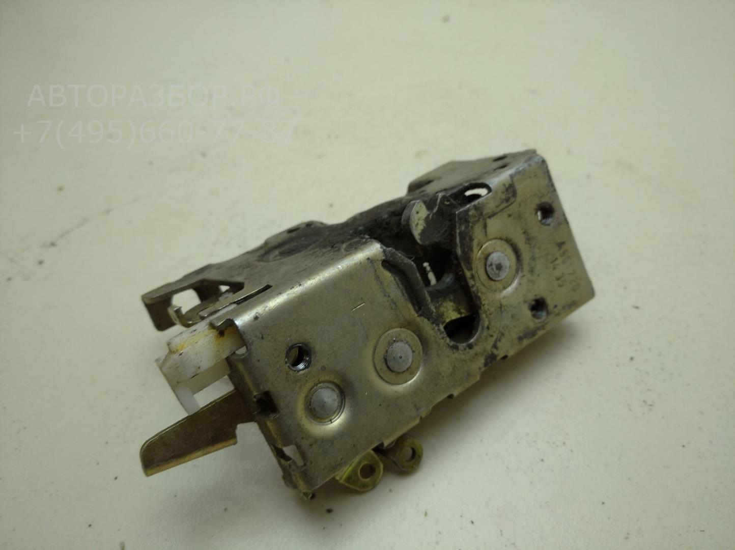 Замок двери передней левой