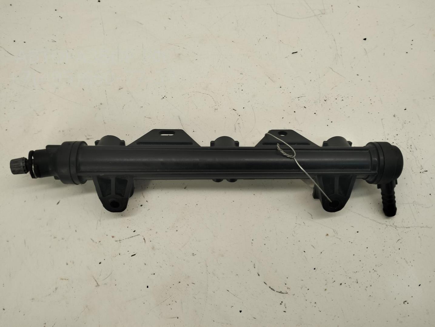 Рейка топливная (рампа)