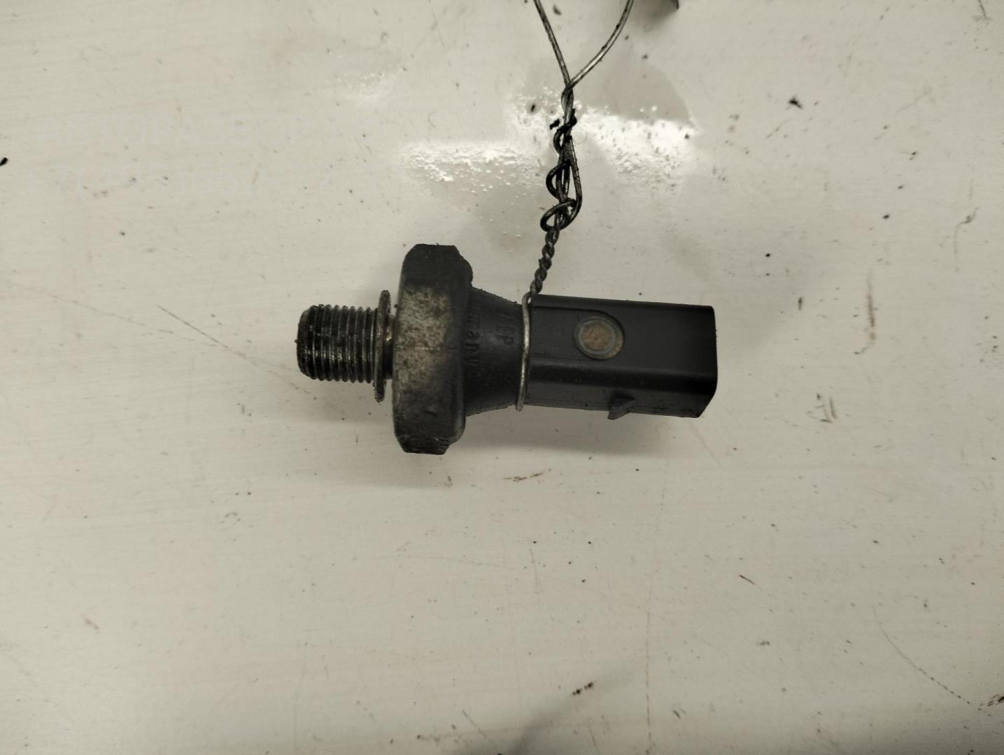 Датчик давления масла