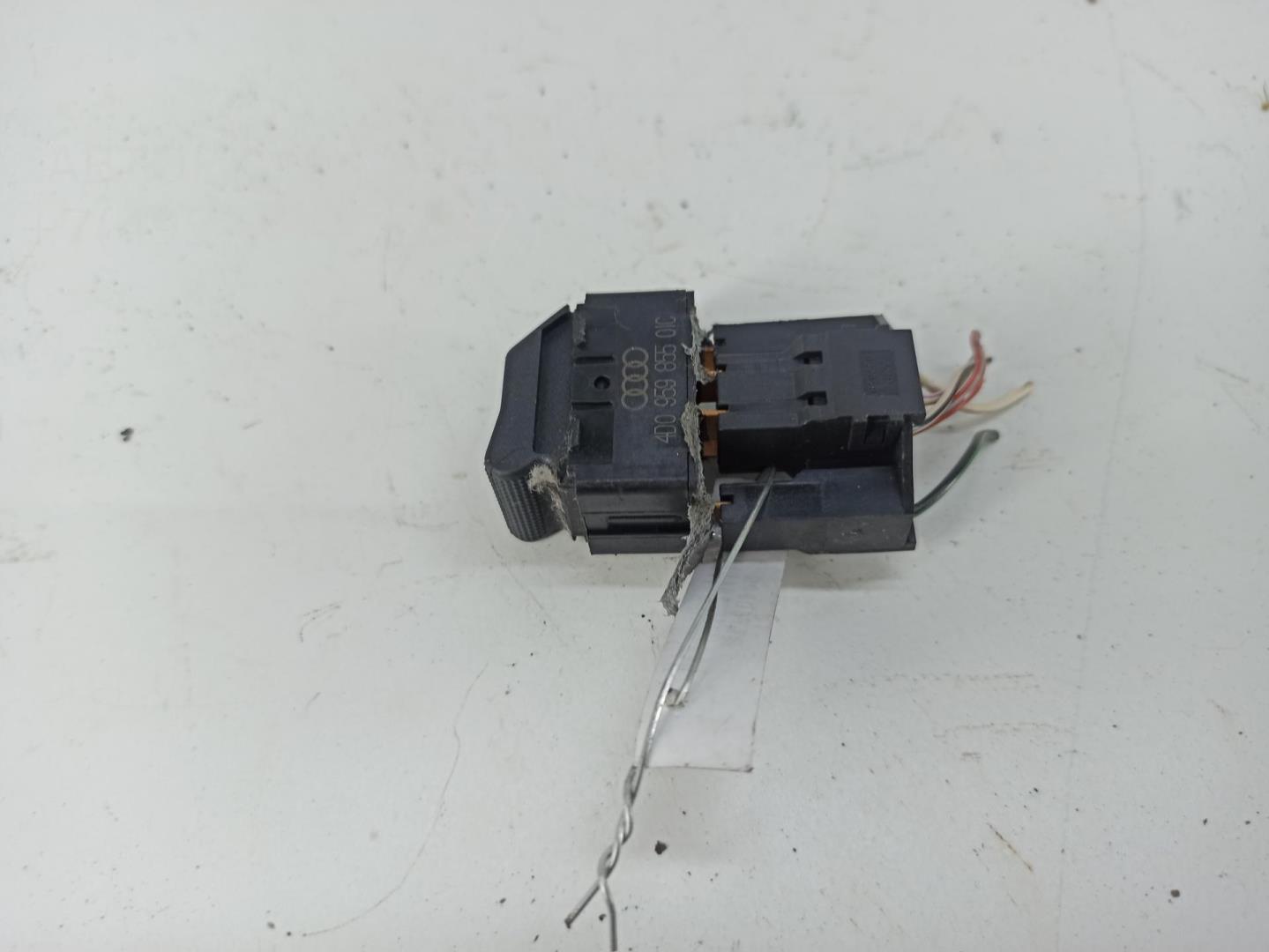 Кнопка стеклоподъемника