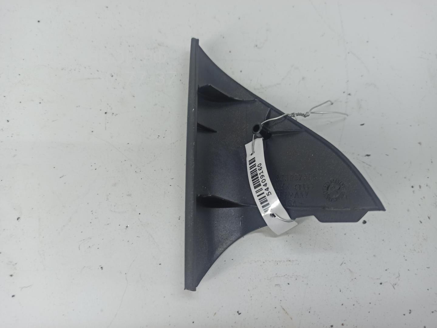 Накладка зеркала правого