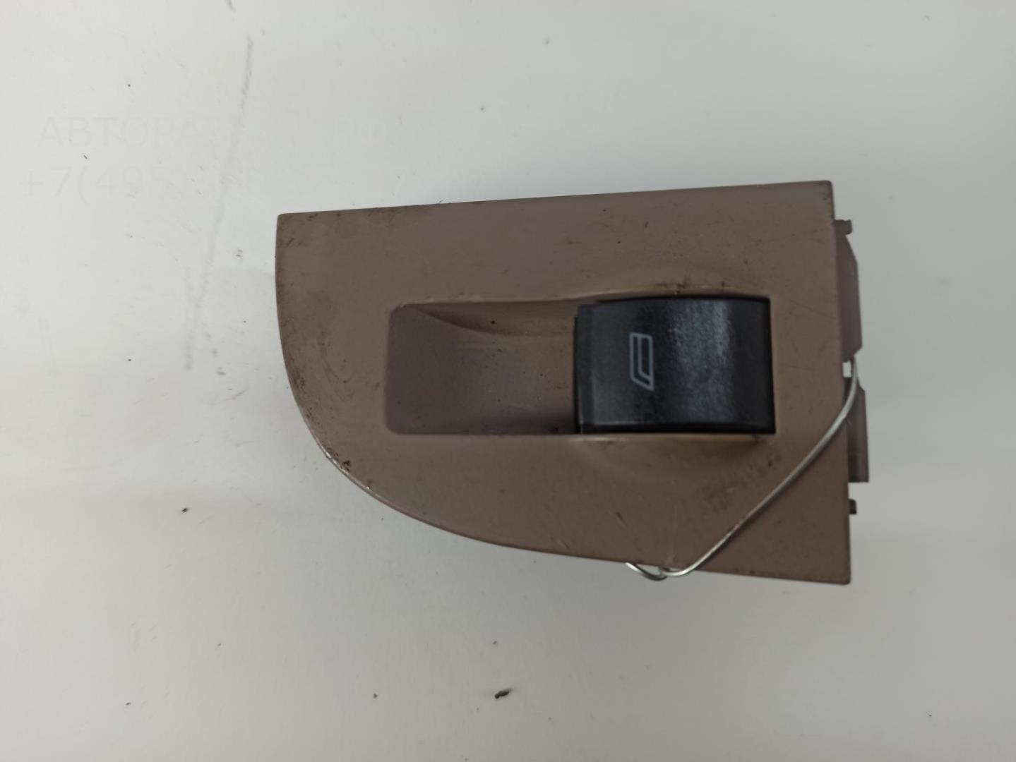 Кнопка стеклоподъемника