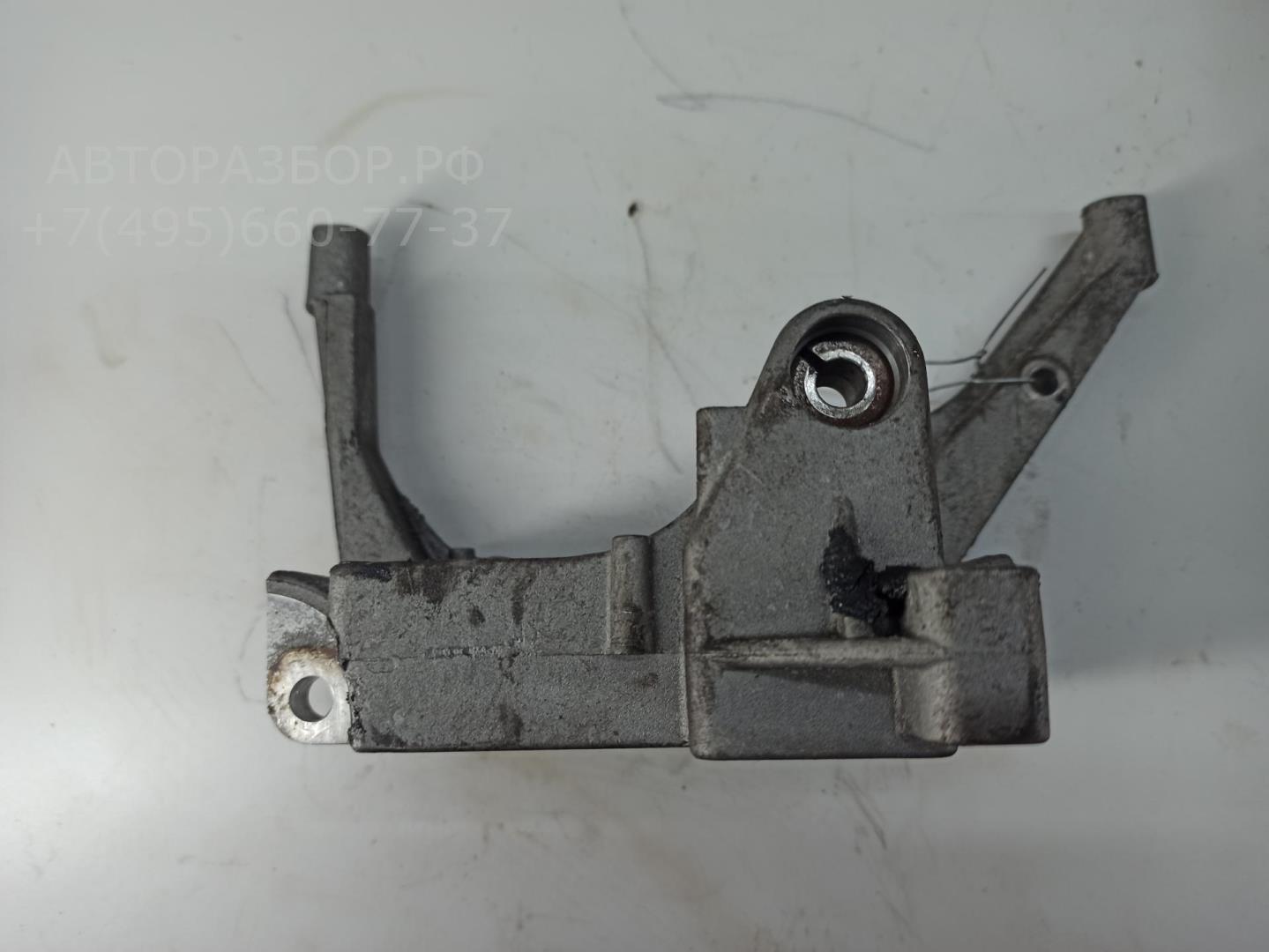 Кронштейн ГУР