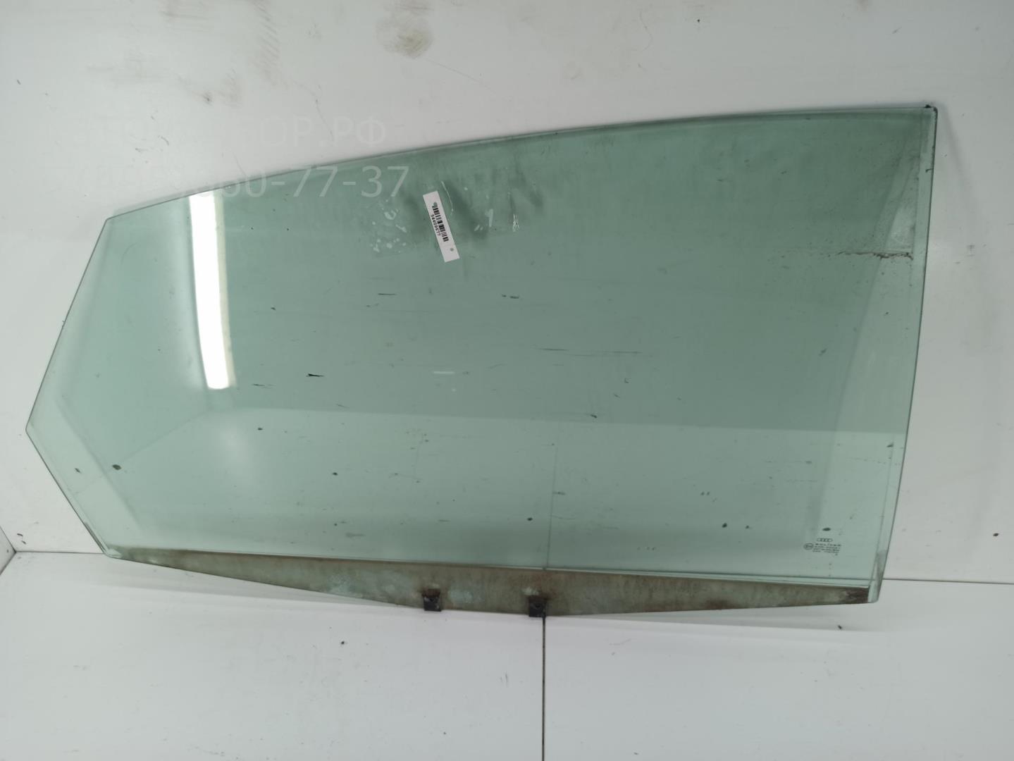 Стекло двери задней правой