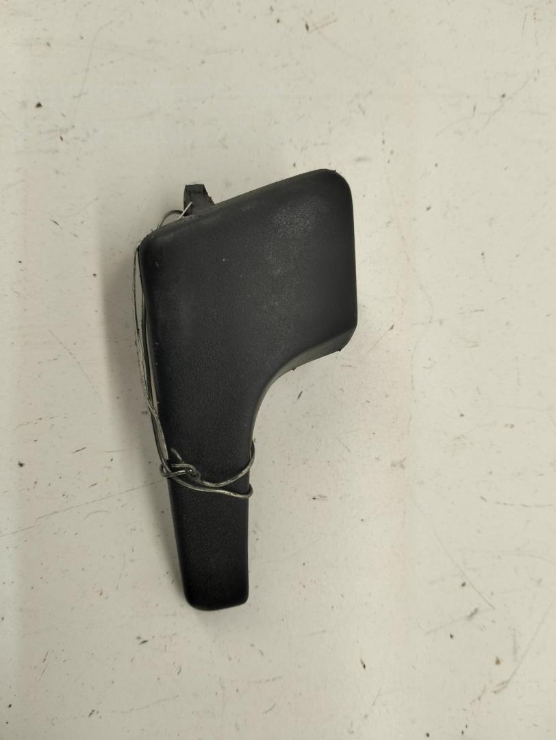 Ручка двери передней внутренняя левая