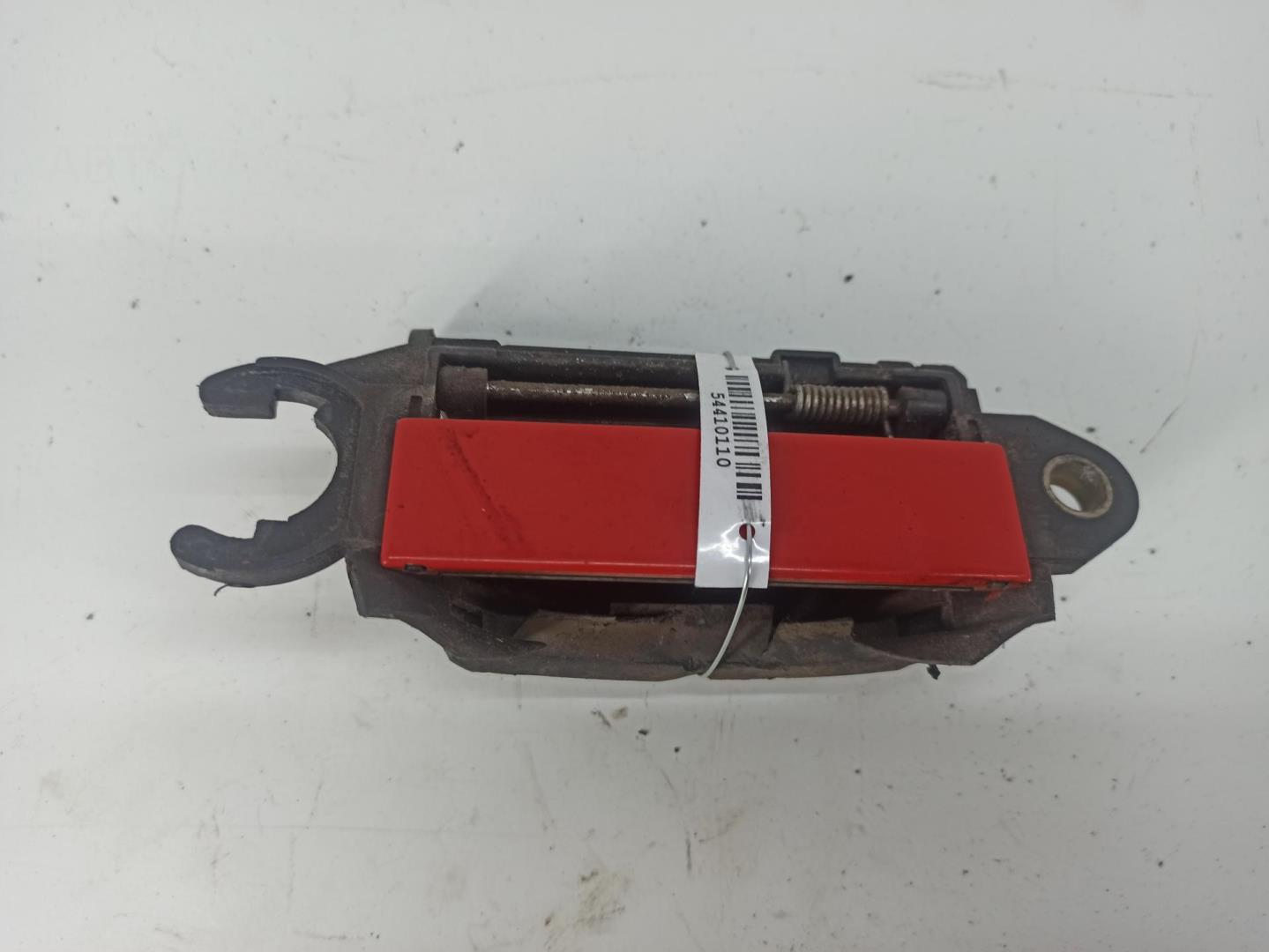 Ручка двери передней наружная правая