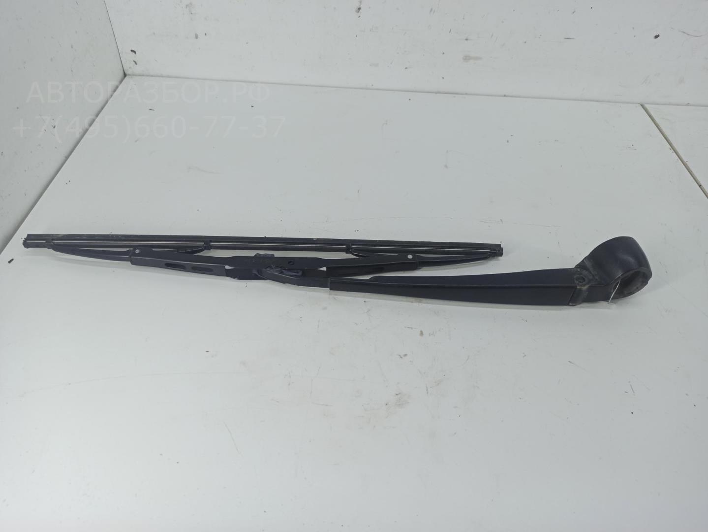 Поводок стеклоочистителя заднего