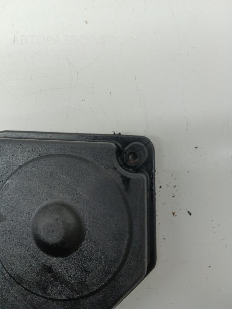 Крышка двигателя передняя