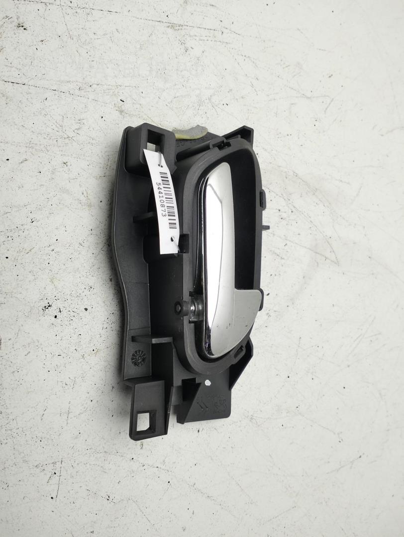 Ручка двери передней внутренняя правая