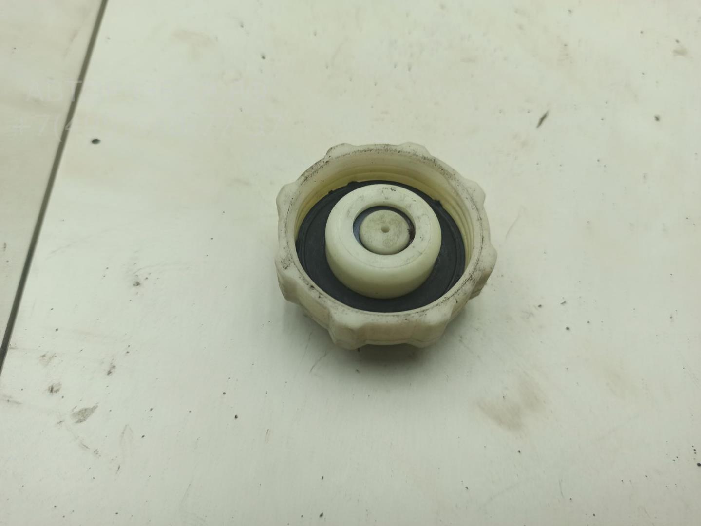 Крышка расширительного бачка