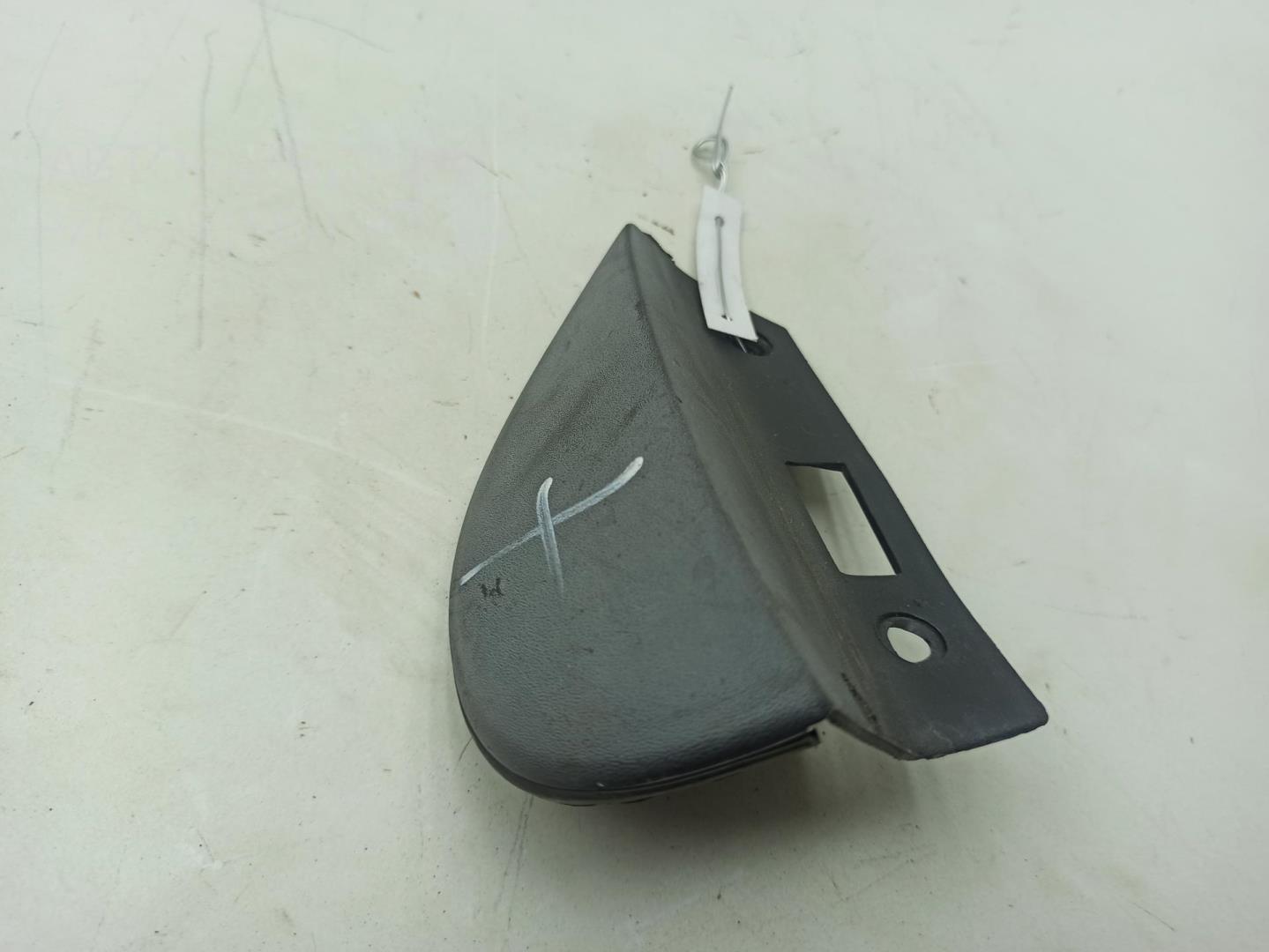 Накладка переднего крыла левого